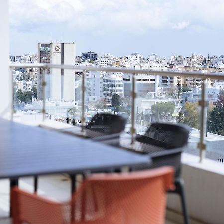Chapo Central Nicosia Luaran gambar